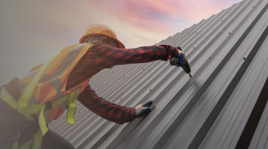 Expert Emergency Roof Repairs services in Mooreland, IN